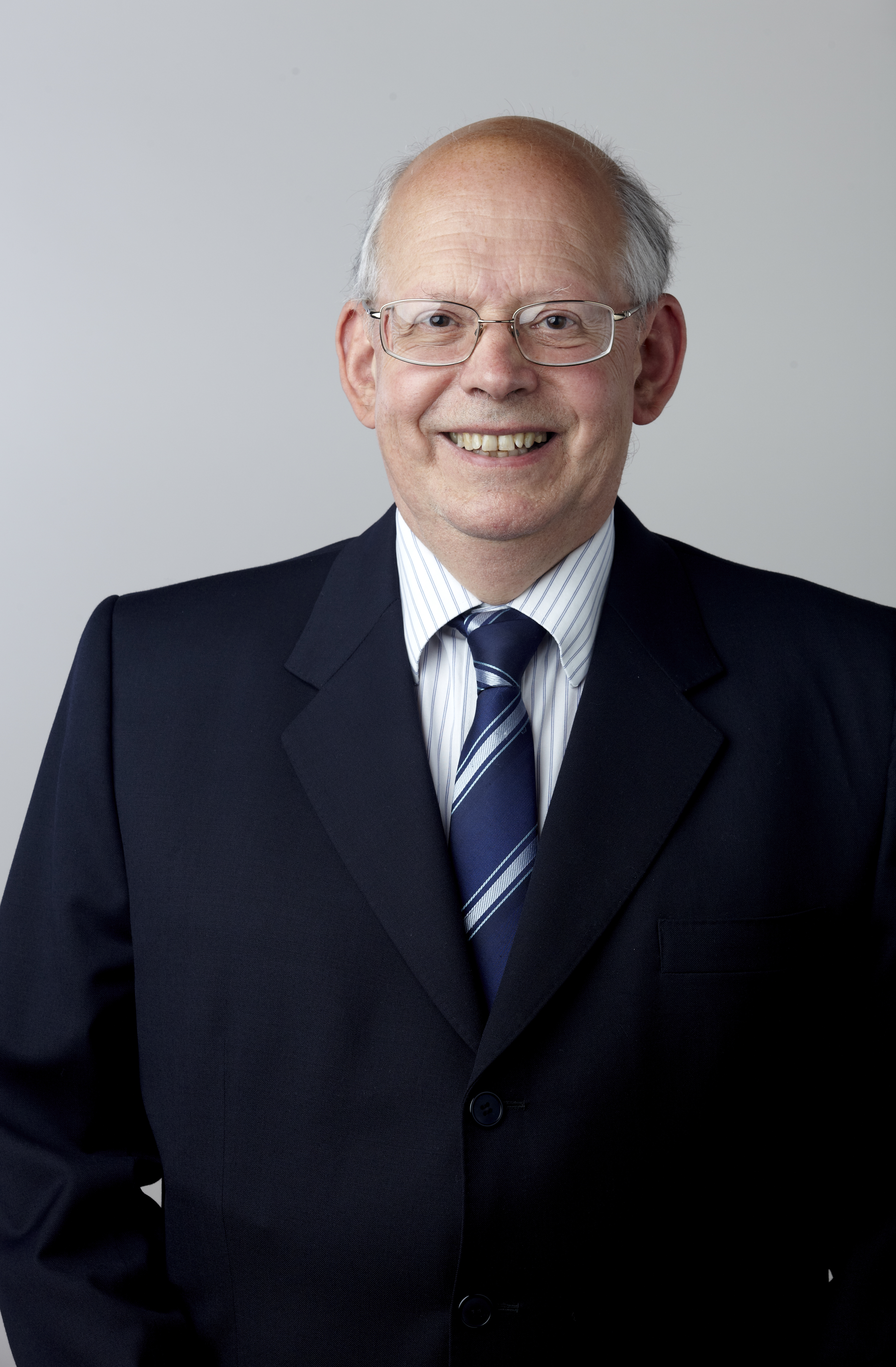 Professor Richard Hills FRS Professor Richard Hills FRS
